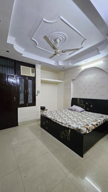 Bedroom in 2 BHK Apartment at Gtb Enclave – for Rent
