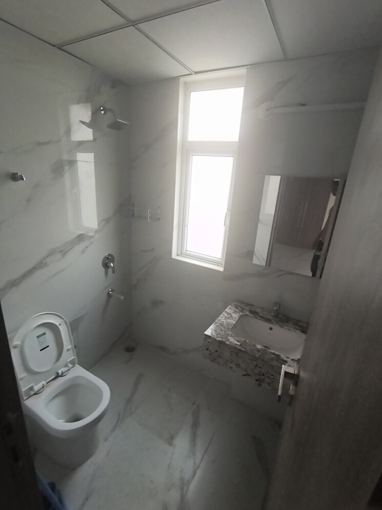 Bathroom, smart-world-gems 2 Bedroom 1105 Sq.Ft. Apartment In Sector 89 Gurgaon 9664306