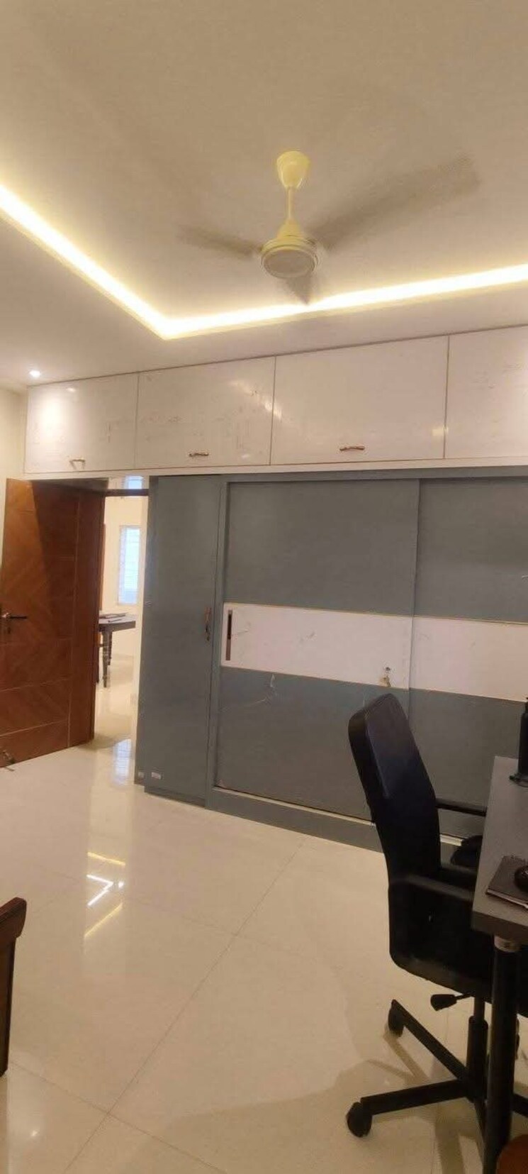 Team Area, hari-priya-kondapur 3 Bedroom 2000 Sq.Ft. Apartment In Kondapur Hyderabad 9664313