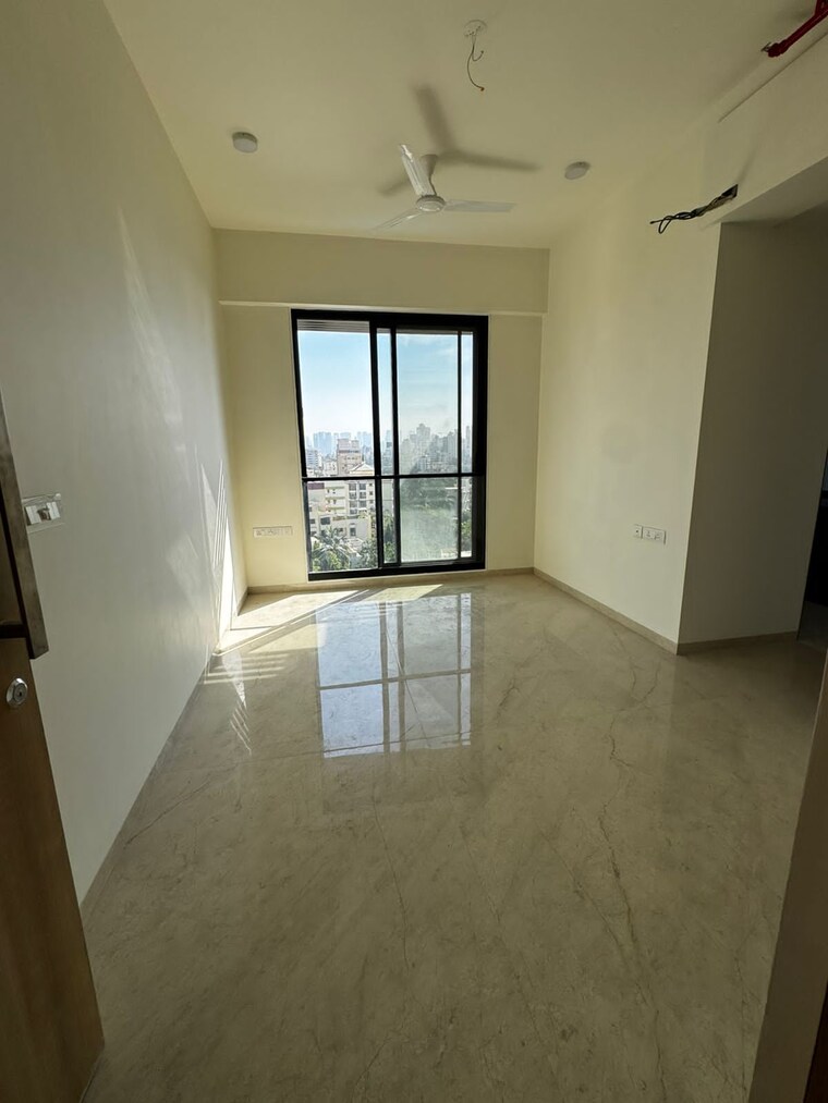 Room, kl-astoria 2.5 Bedroom 750 Sq.Ft. Apartment In Bandra West Mumbai 9664320