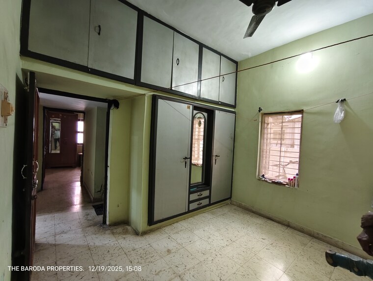 Room, laxmipura 2 Bedroom 1000 Sq.Ft. Builder Floor In Laxmipura Vadodara 9664338