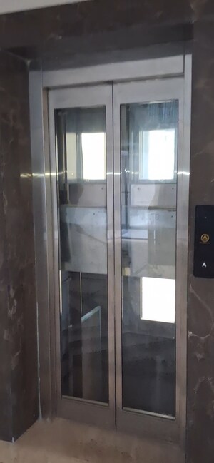 Bathroom in 6+ BHK Villa at Risland Sky Mansion, Chattarpur – for Sale