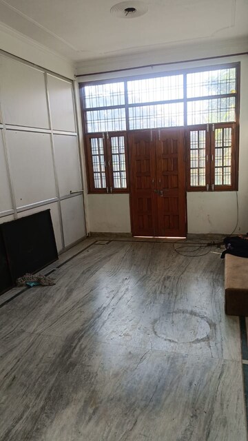 1.5 BHK Builder Floor For Rent in Gomti Nagar