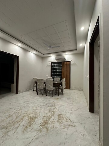 Parking in 2 BHK Builder Floor at Golden Homes Mohali, Mohali Sector 127 – for Sale