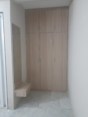 Room in 2 BHK Builder Floor at Palam Vihar – for Rent