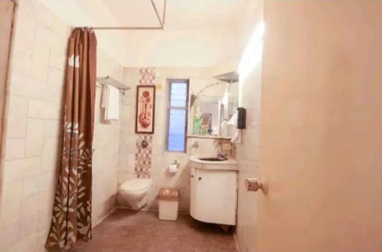 Bathroom, dhantoli 5 Bedroom 2000 Sq.Ft. Apartment In Dhantoli Nagpur 9664357