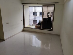Room in 1 BHK Apartment at Bhoomi Gokul, Goregaon East – for Rent