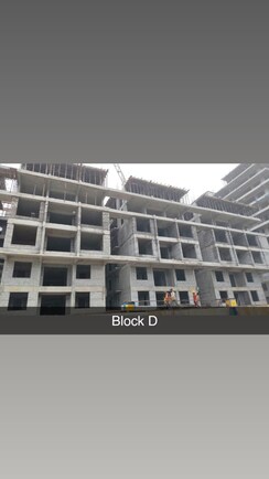 2 BHK + Extra Room Apartment For Sale in Makuta Nirvana