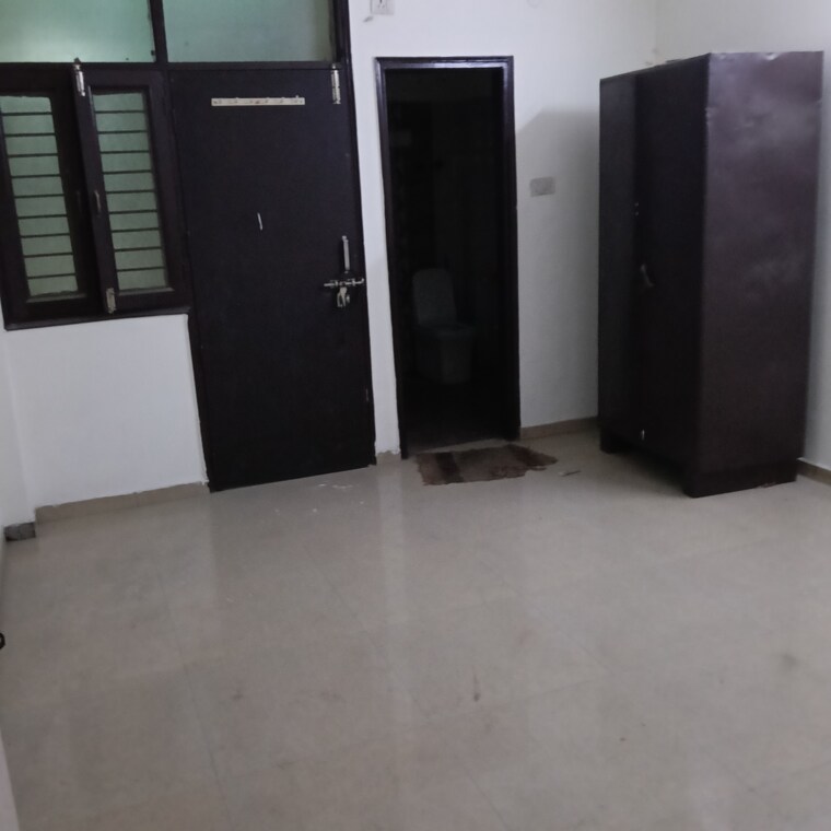 Room, rwa-apartments-sector-47 2 Bedroom 112 Sq.Mt. Builder Floor In Sector 47 Noida 9664374