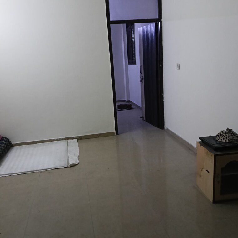 Room, rwa-apartments-sector-47 2 Bedroom 112 Sq.Mt. Builder Floor In Sector 47 Noida 9664374