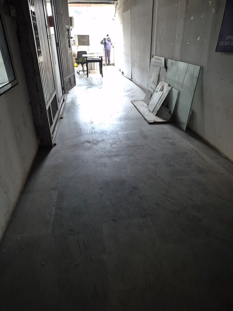 Cover Image, mayur vihar Commercial Office Space 650 Sq.Ft. In Mayur Vihar Delhi 9664369