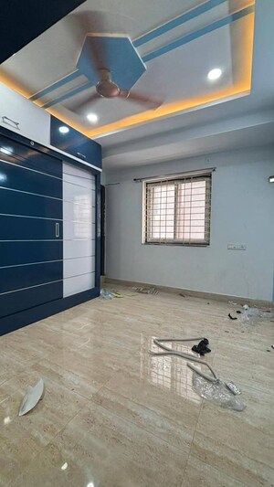 Room in 2 BHK Apartment at Golden Tulip Kondapur, Kondapur – for Rent