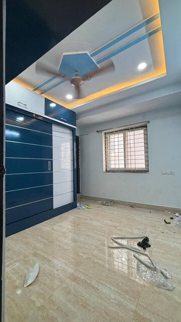 Room in 2 BHK Apartment at Golden Tulip Kondapur, Kondapur – for Rent