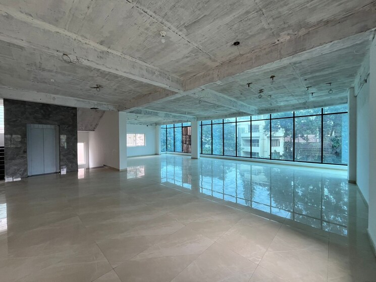  Parking, jayamahal Commercial Office Space 2300 Sq.Ft. In Jayamahal Bangalore 9664401