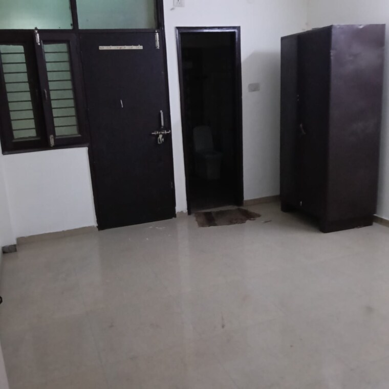 Room, rwa-apartments-sector-47 2 Bedroom 112 Sq.Mt. Builder Floor In Sector 47 Noida 9664405