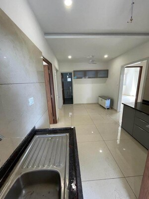 2 BHK Apartment For Rent in Embassy One Thane, Panch Pakhadi