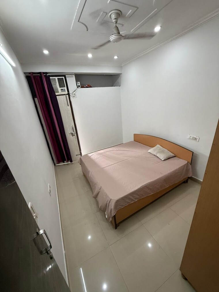 Bathroom, uppal-southend 3 Bedroom 1600 Sq.Ft. Builder Floor In Sector 49 Gurgaon 9664417