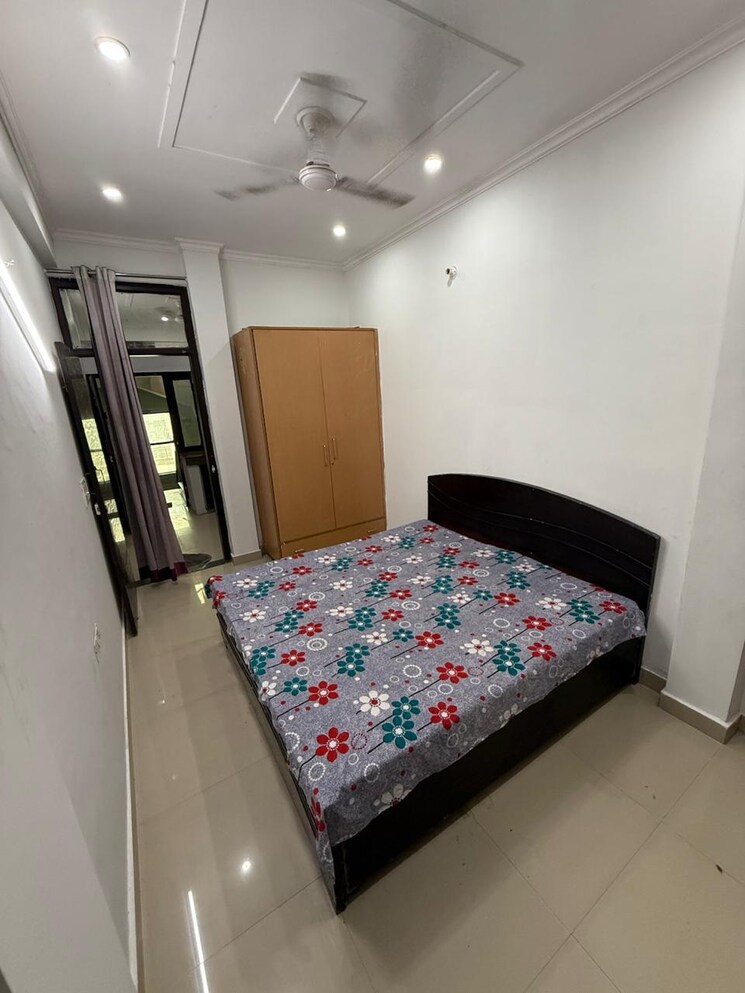 Bedroom, uppal-southend 3 Bedroom 1600 Sq.Ft. Builder Floor In Sector 49 Gurgaon 9664417