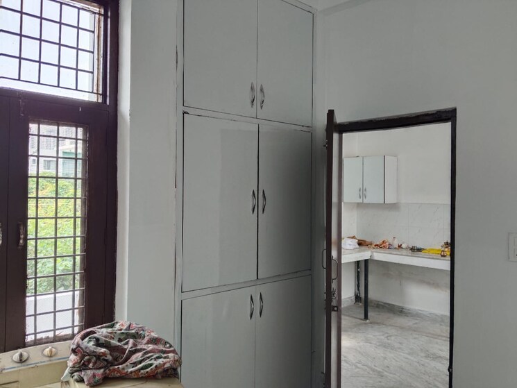 undefined, rwa-apartments-sector-40 1 Bedroom 750 Sq.Ft. Builder Floor In Sector 40 Noida 9664424