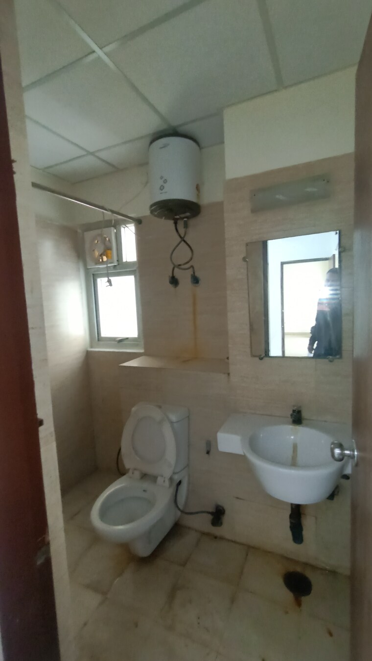 Master Bedroom, sunshine-helios 3 Bedroom 2050 Sq.Ft. Apartment In Sector 78 Noida 9664429