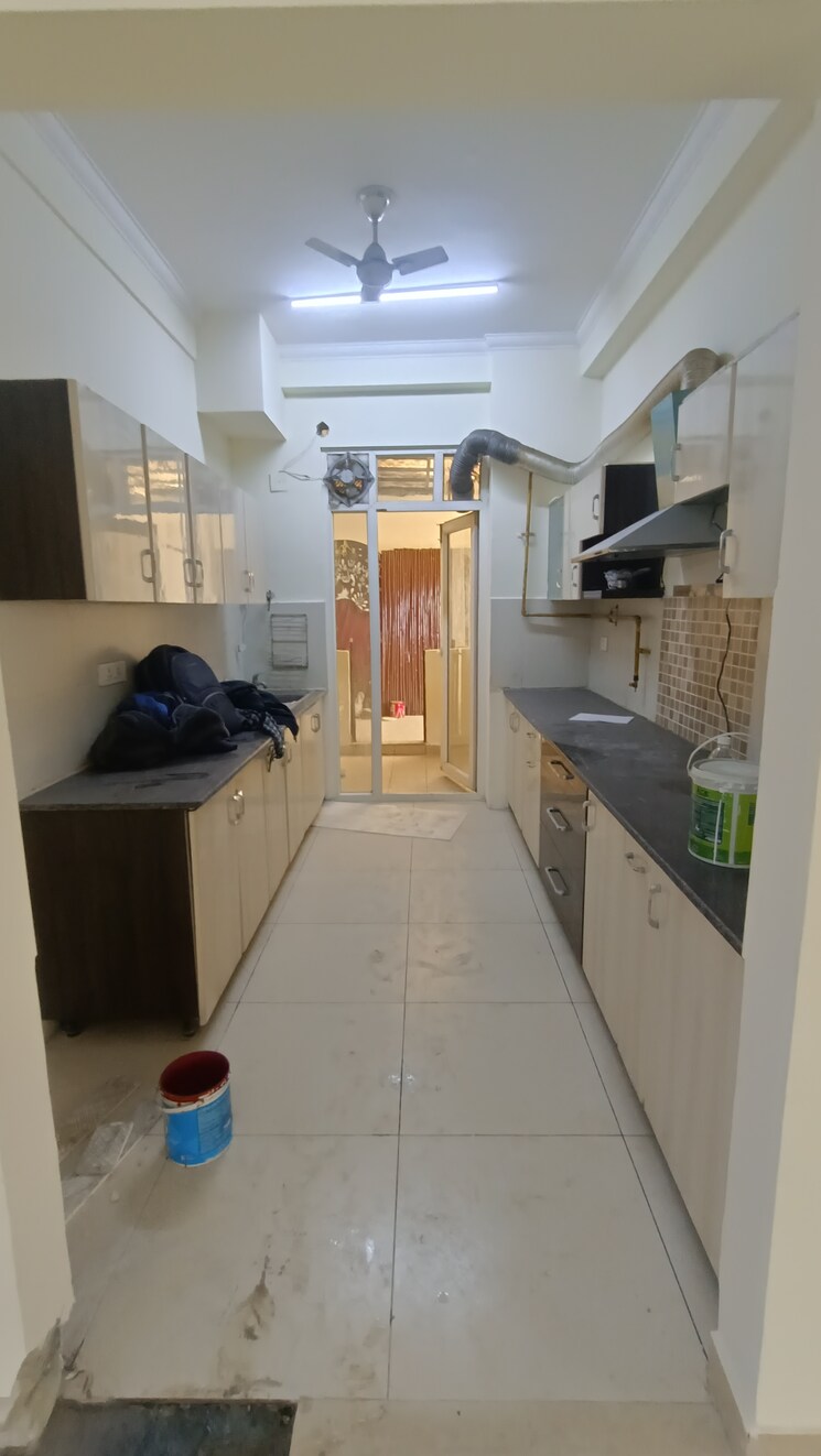 Kitchen, sunshine-helios 3 Bedroom 2050 Sq.Ft. Apartment In Sector 78 Noida 9664429
