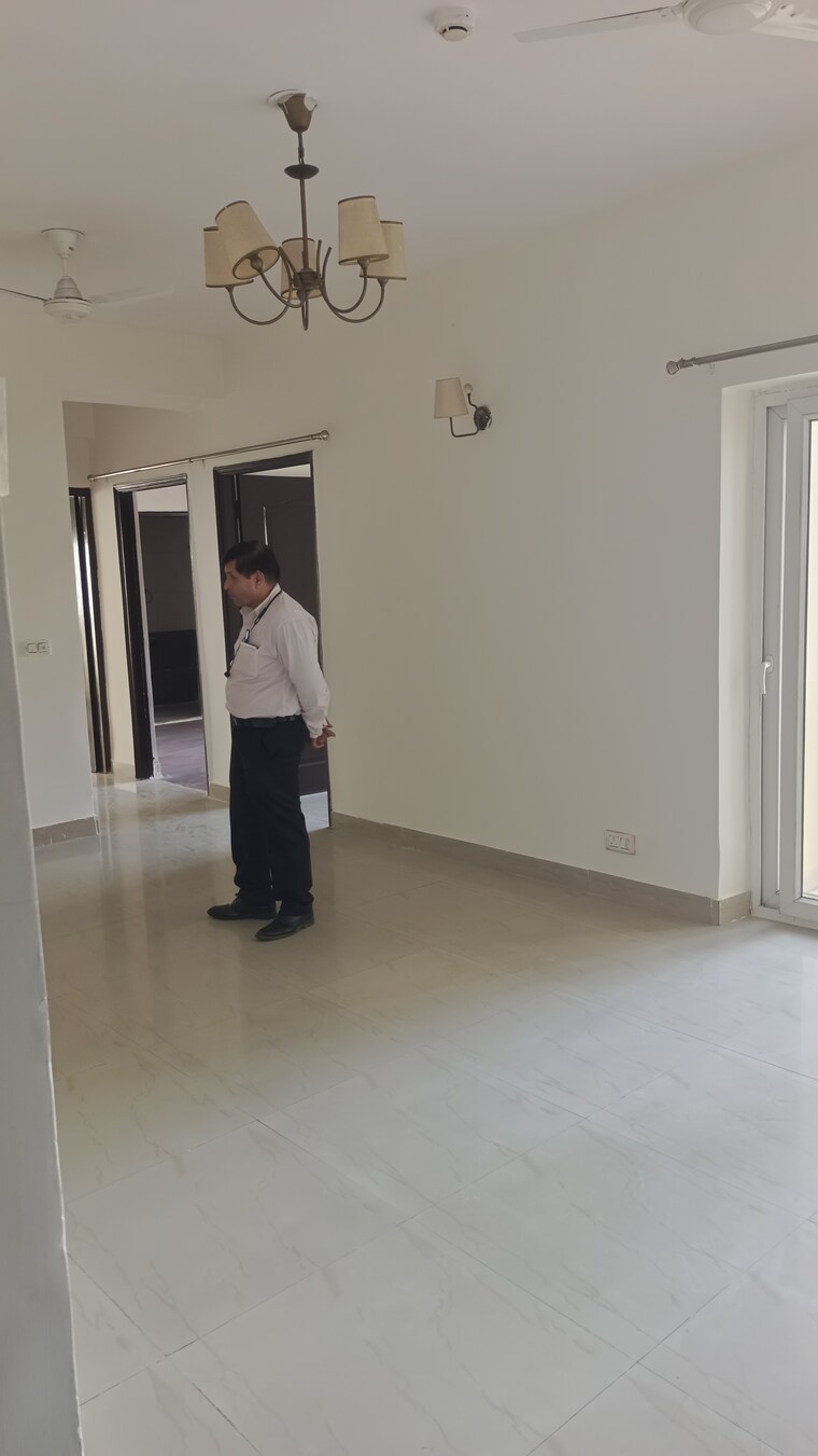 Room, nimbus-the-hyde-park 3 Bedroom 1320 Sq.Ft. Apartment In Sector 78 Noida 9664450