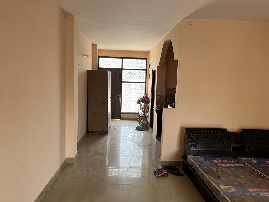 1 BHK Builder Floor For Rent in Lajpat Nagar 4