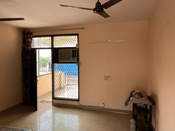 Room in 1 BHK Builder Floor at Lajpat Nagar 4 – for Rent