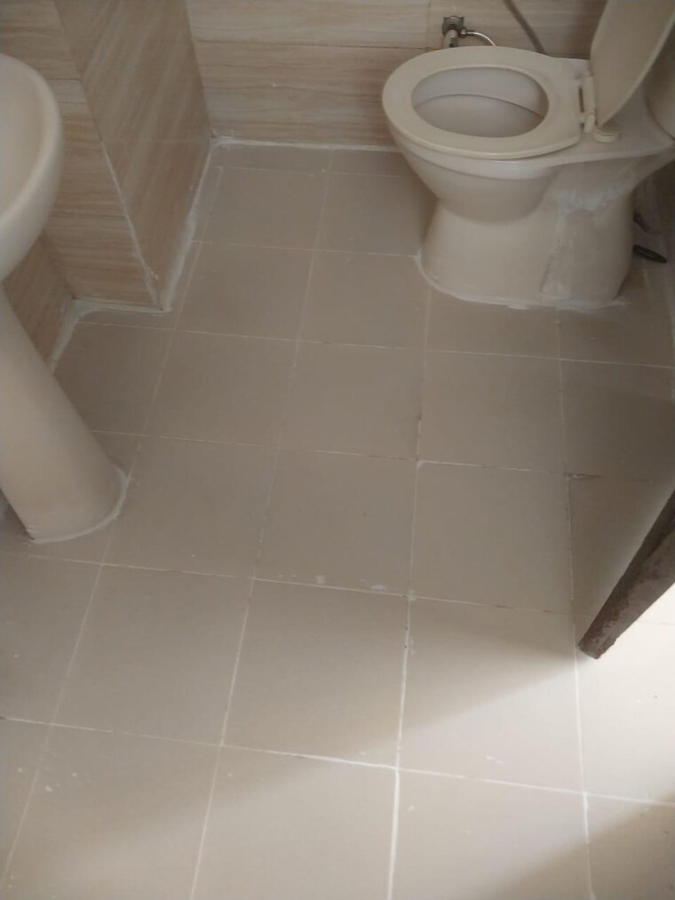 Bathroom, amrapali-zodiac 3 Bedroom 1325 Sq.Ft. Apartment In Sector 120 Noida 9664498