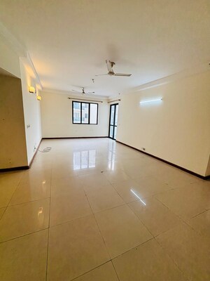 4 BHK Apartment For Sale in DLF The Camellias, Sector 42