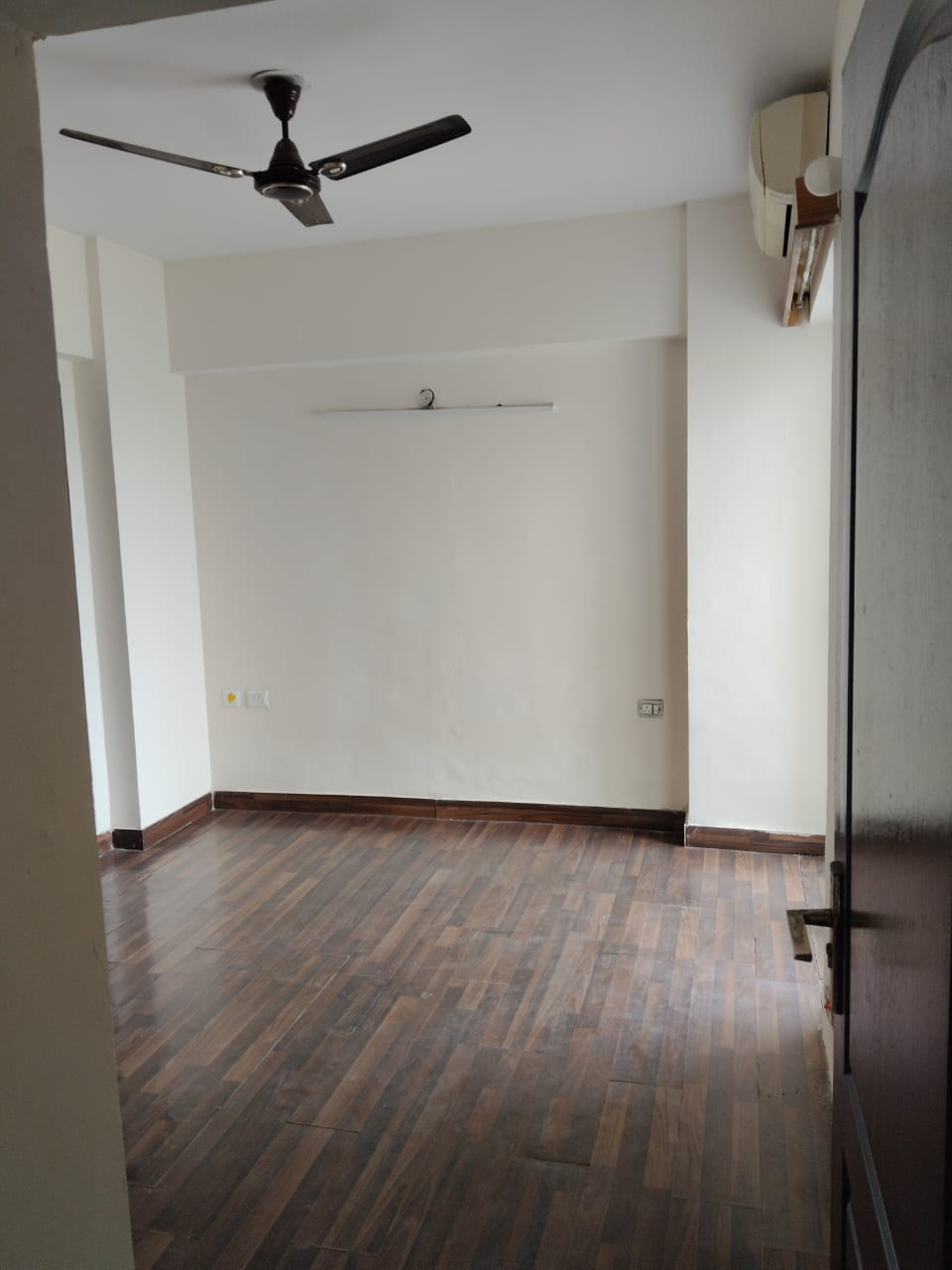 2 BHK Apartment For Rent in Sethi Max Royal