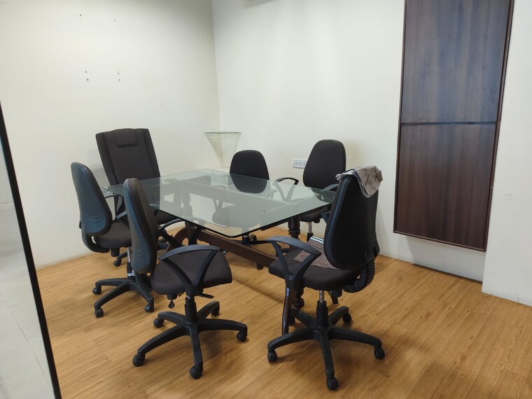 Team Area, mighty-universal-business-park Commercial Office Space 1700 Sq.Ft. In Andheri East Mumbai 9664530