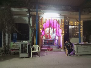 Parking in 6 BHK Villa at Sarin Farm CHS, Habibpur – for Sale