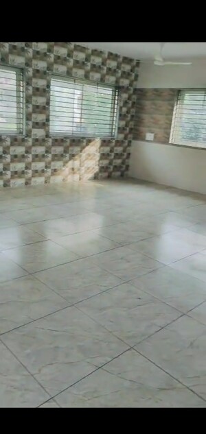 Room in 3 BHK Villa at Navarangpura Gam – for Rent