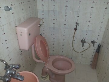 Bathroom in 1 BHK Independent House at Rt Nagar – for Rent