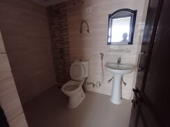 3 BHK + Servant Room Apartment For Sale in Ajnara Le Garden