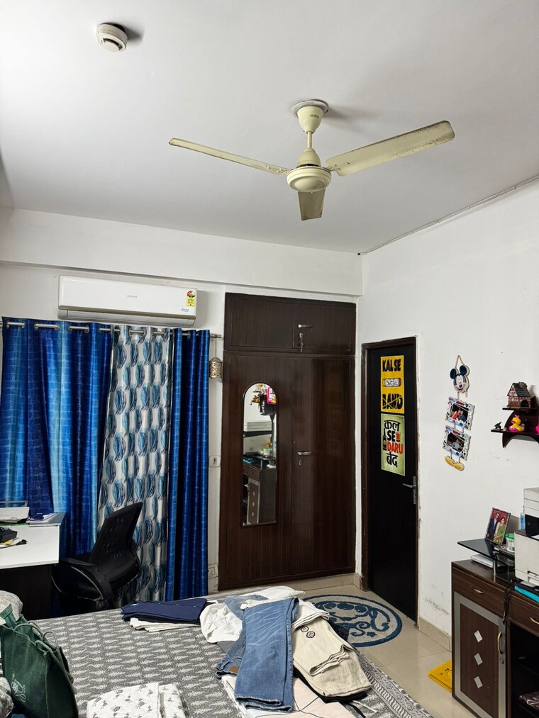 Living Room, ajnara-le-garden 3 Bedroom 1500 Sq.Ft. Apartment In Sector 16b Greater Noida Greater Noida 9664590