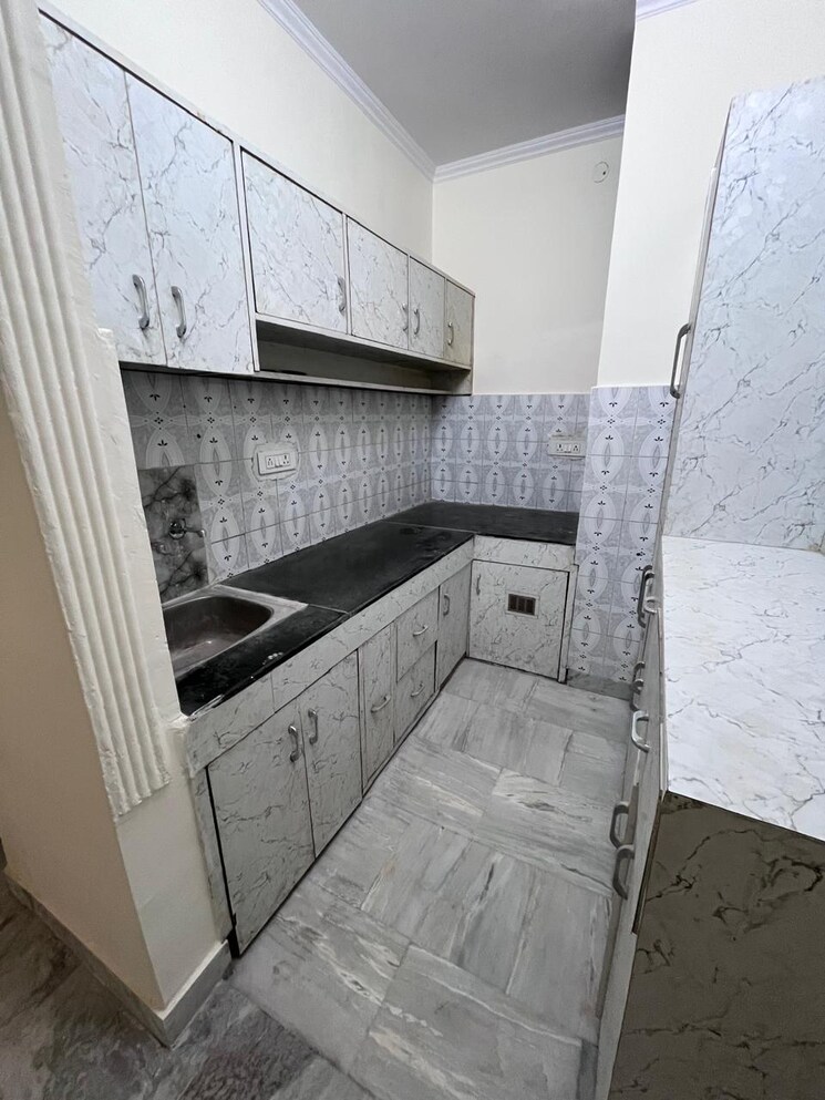 Kitchen, janakpuri 2 Bedroom 1200 Sq.Ft. Builder Floor In Janakpuri Delhi 9664627