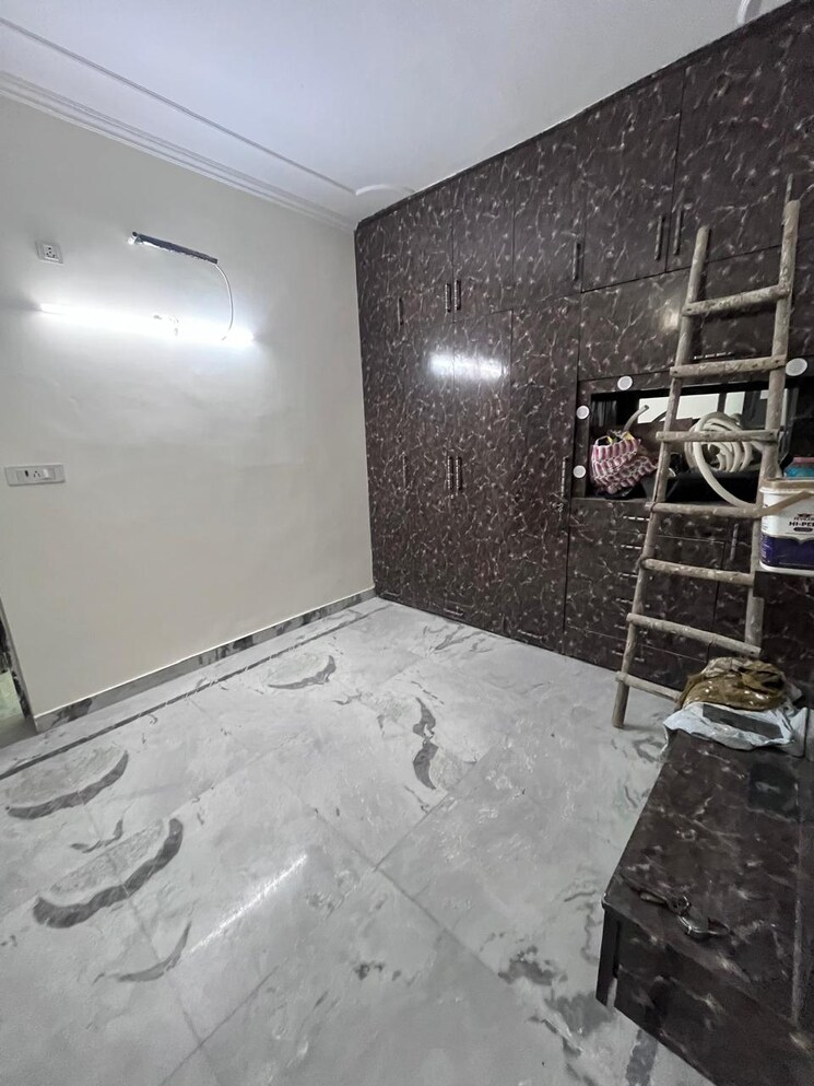  Parking, janakpuri 2 Bedroom 1200 Sq.Ft. Builder Floor In Janakpuri Delhi 9664627