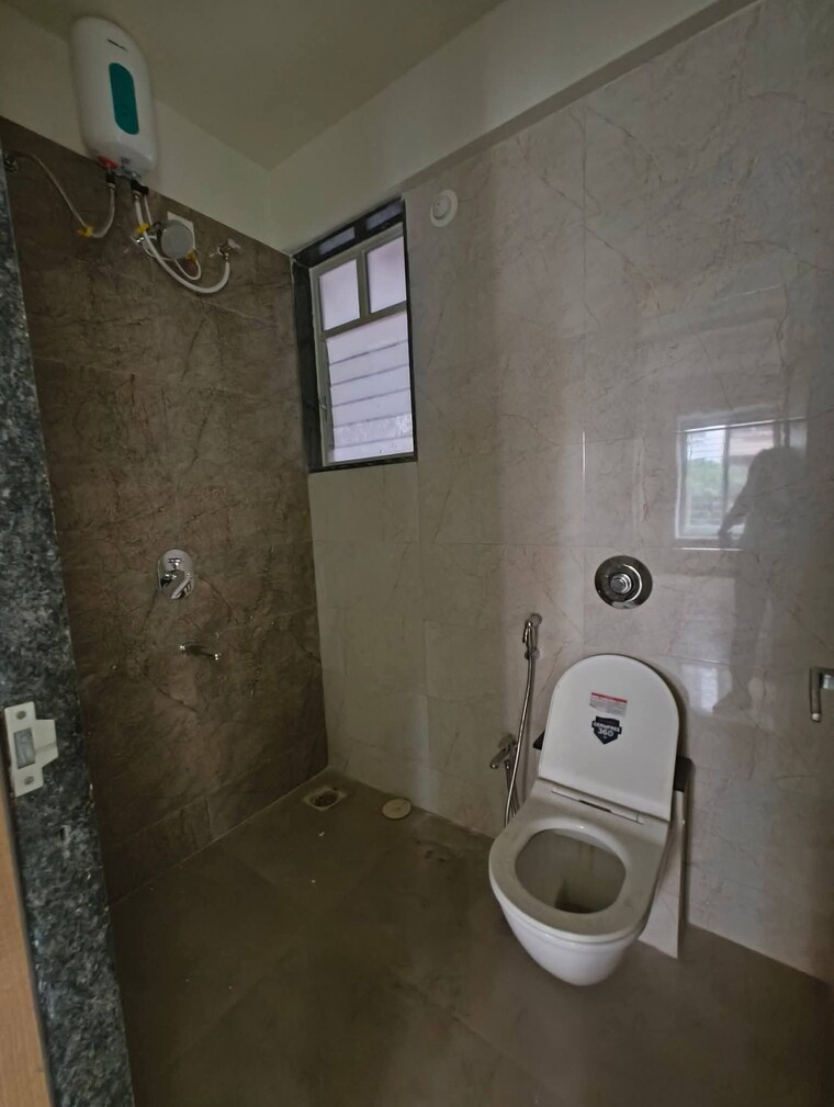 Bathroom, saheel-itrend-life-plus 2 Bedroom 754 Sq.Ft. Apartment In Wakad Pune 9664630