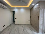 550 Sq.Ft. Showroom in Lajpat Nagar 4