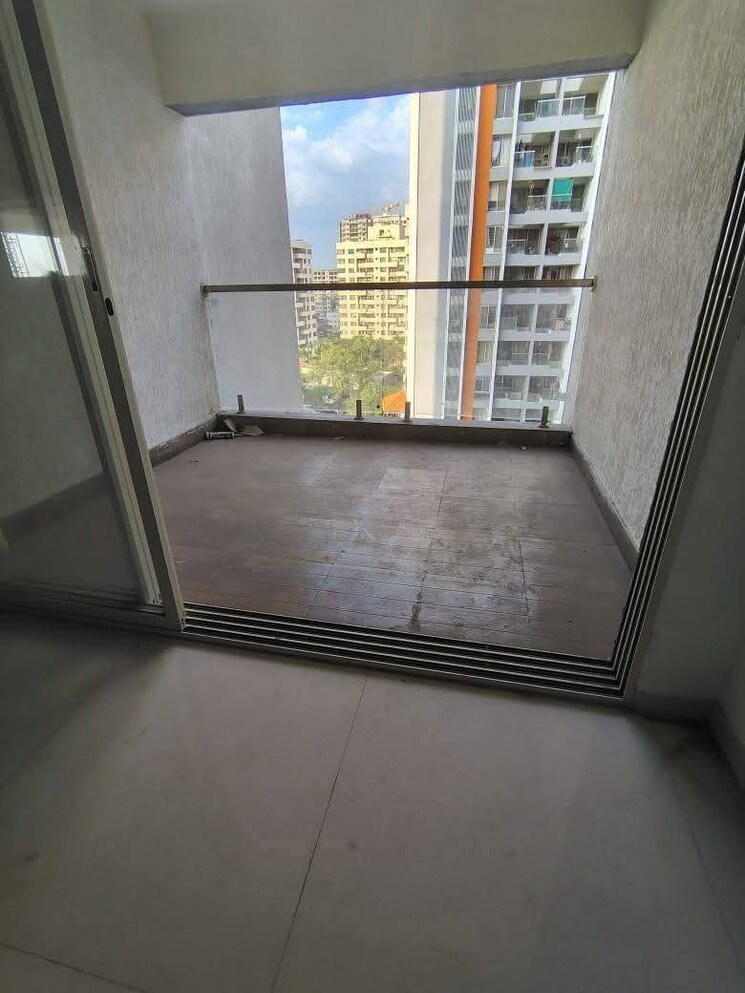 Balcony, shivam-19-grand-west 3 Bedroom 1000 Sq.Ft. Apartment In Thergaon Pune 9664638