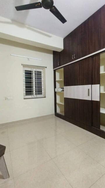 Room in 1 BHK Apartment at Kondapur – for Rent