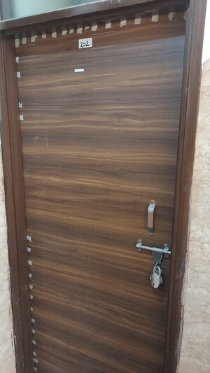 Furnished Amenities in 1.5 BHK Builder Floor at New Ashok Nagar – for Rent