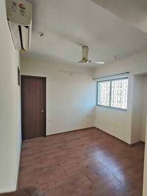 Room in 2 BHK Apartment at Lodha Palava Downtown, Dombivli East – for Rent