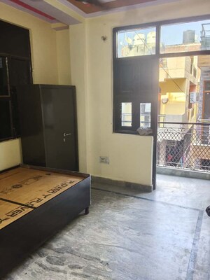 Room in 1.5 BHK Builder Floor at New Ashok Nagar – for Rent