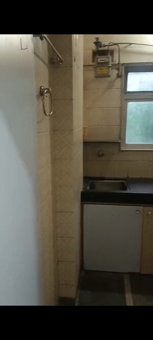 Furnished Amenities in 1 BHK Apartment at Jamuna Tower, Mira Road – for Rent