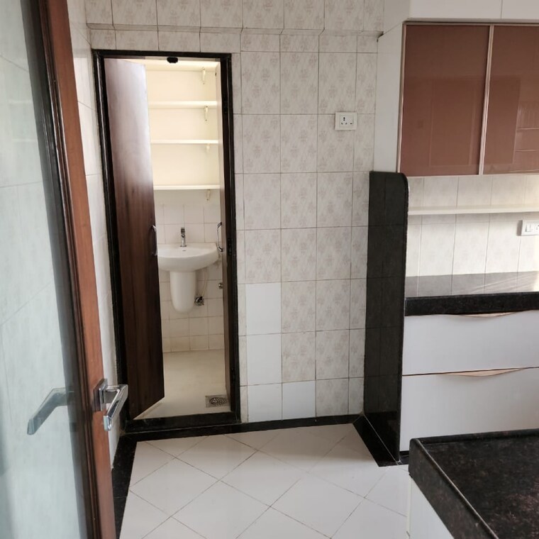 Bathroom, cliff-tower 3 Bedroom 1200 Sq.Ft. Apartment In Bhudargarh Colony Mumbai 9664767