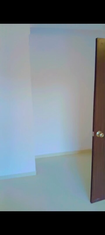 Room in 1 BHK Apartment at Tiara Hills, Mira Road – for Sale