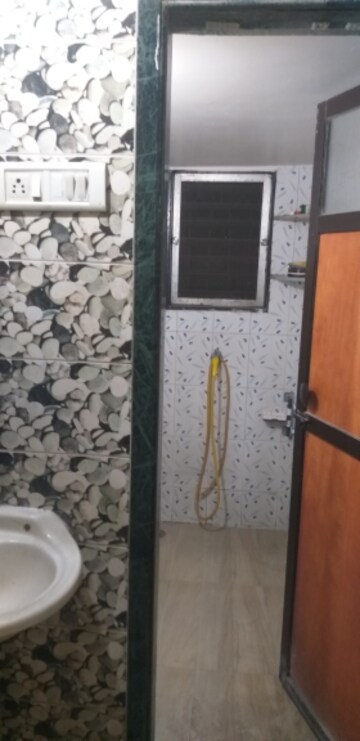 Bathroom in 1 BHK Apartment at Panch Pakhadi – for Rent